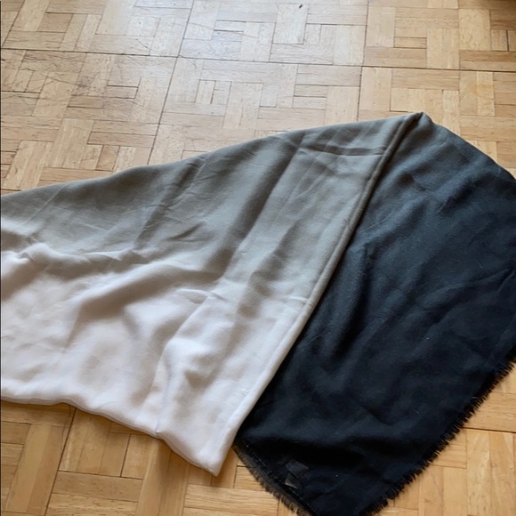 Grey Horizon Ombré Scarf - Picture 2 of 4